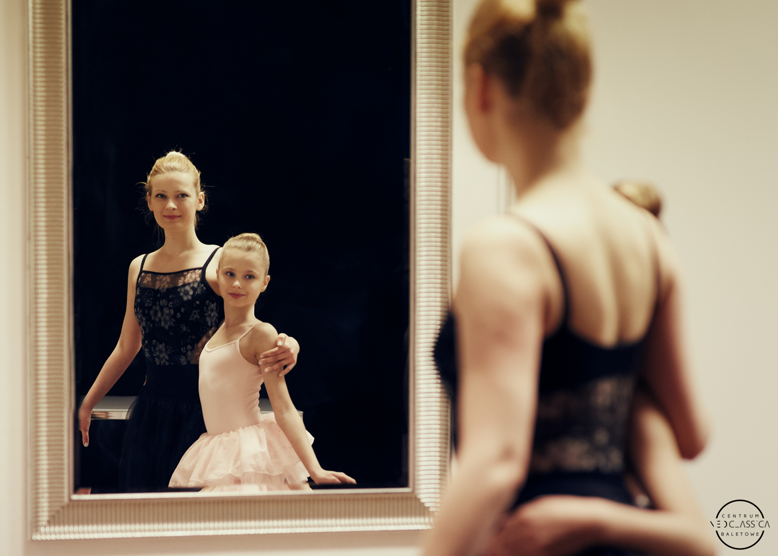 Neoclassiaca Q8A0798 color